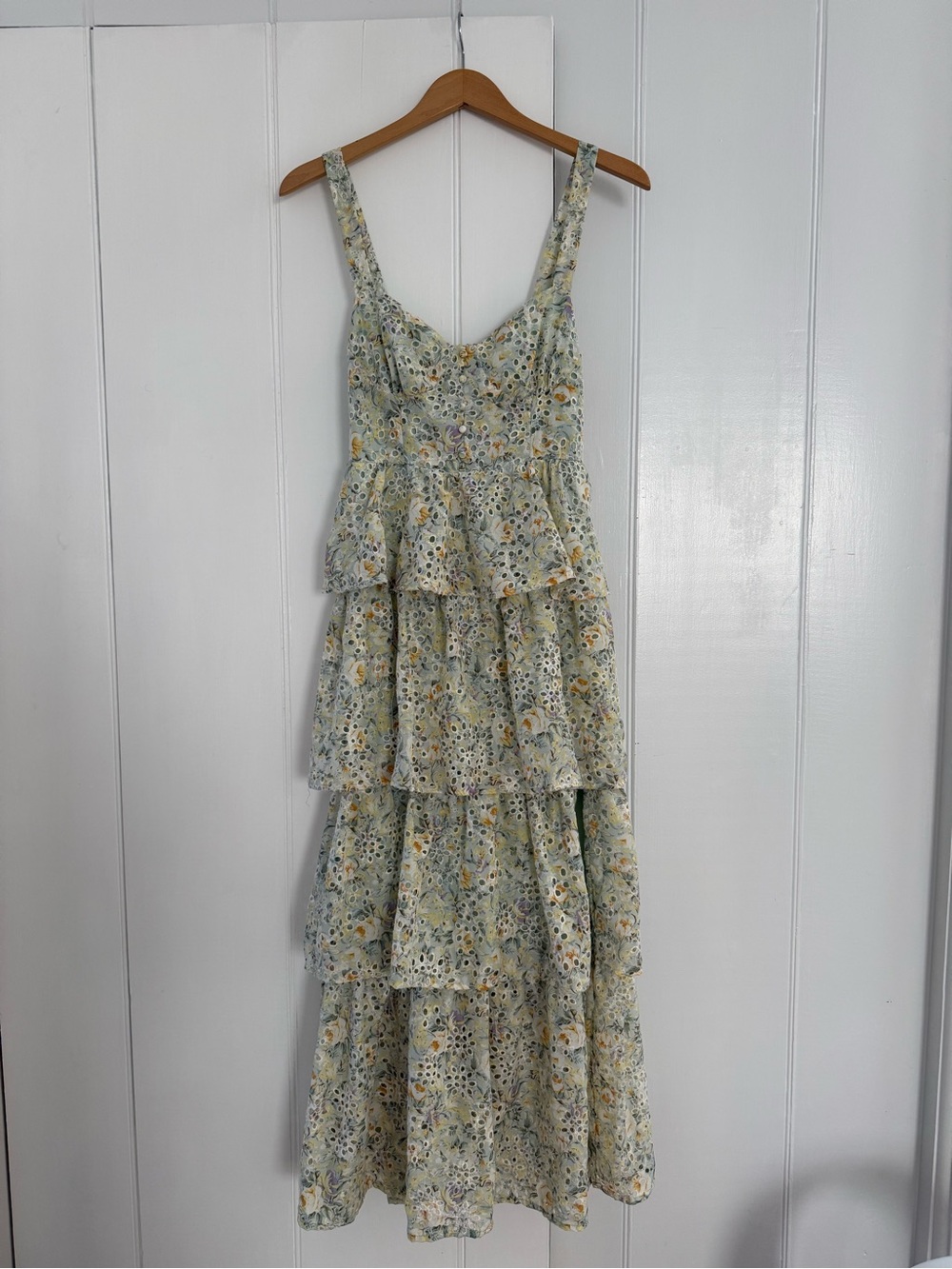 Astr Tiered Midi Dress in Pale Yellow Floral